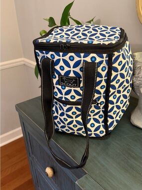 Scout blue pattern small cooler.